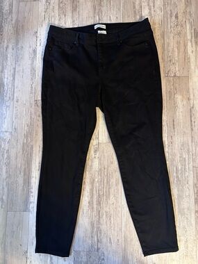 Lane Bryant Black Flex Magic Waistband Signature Fit Mid-Rise Skinny Jeans